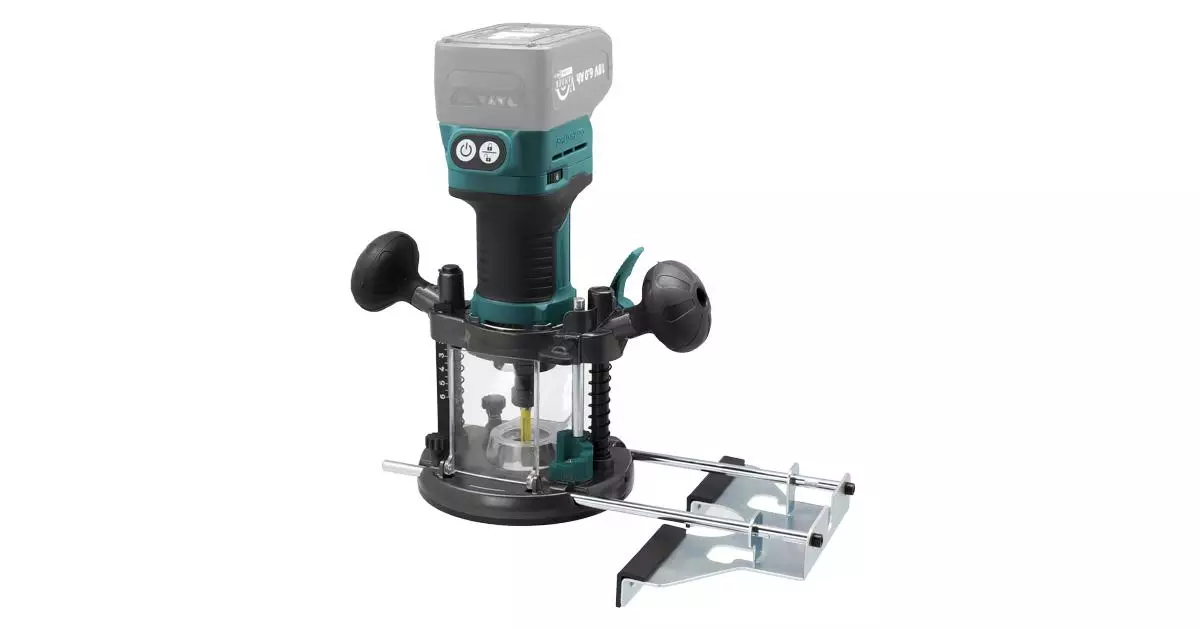 Top spindle milling machine with a set of attachments VFR810